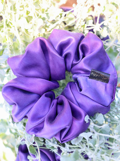 Amy - 22 Momme Mulberry Silk Scrunchie